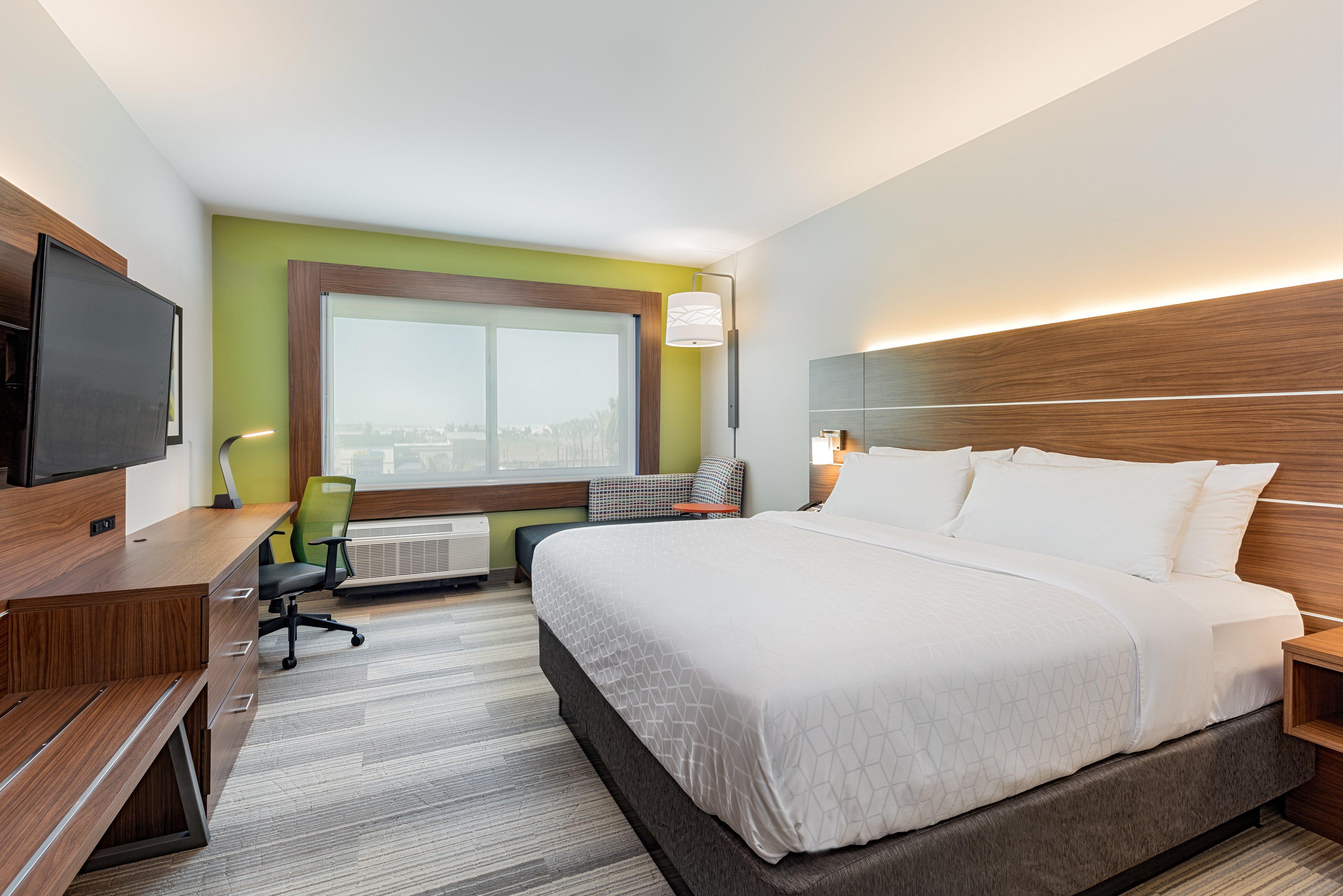 Holiday Inn Express & Suites - Moreno Valley - Riverside By Ihg Exterior photo