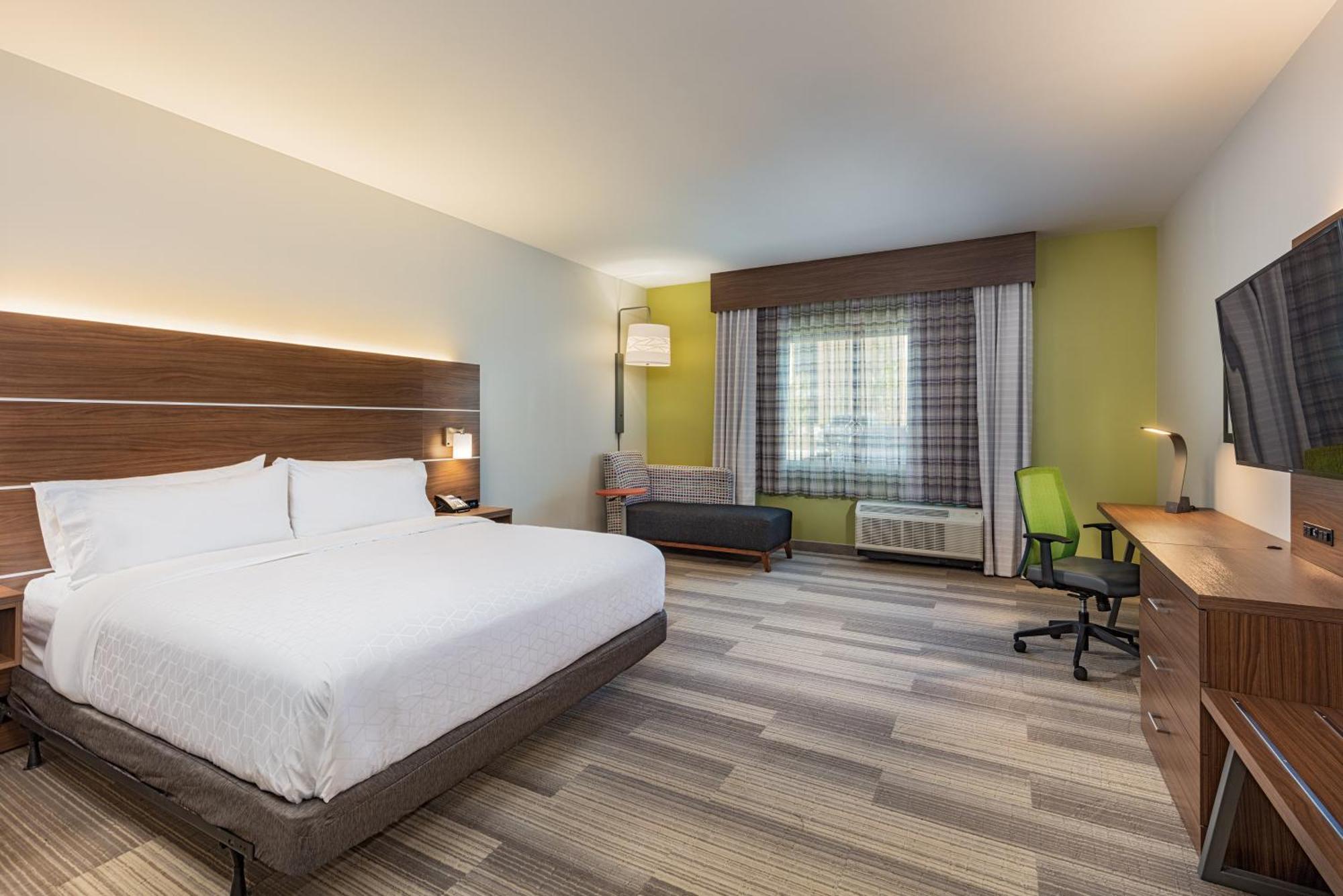 Holiday Inn Express & Suites - Moreno Valley - Riverside By Ihg Exterior photo